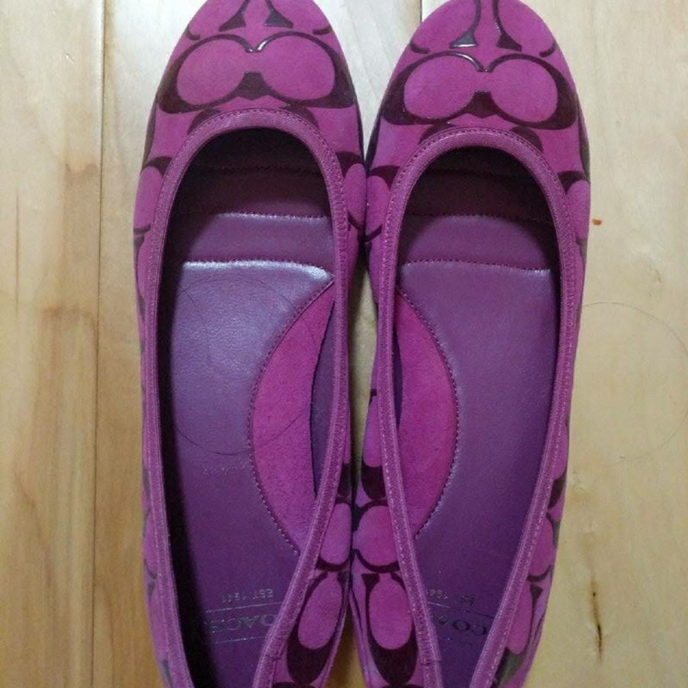 Coach Aria Fuchsia Suede Ballet Flats